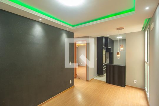 Sala de apartamento para alugar com 2 quartos, 43m² em Campo Grande, Rio de Janeiro