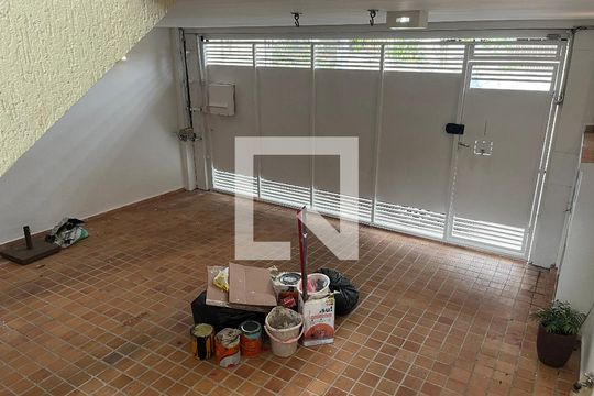 Garagem de casa à venda com 3 quartos, 189m² em Mirandópolis, São Paulo