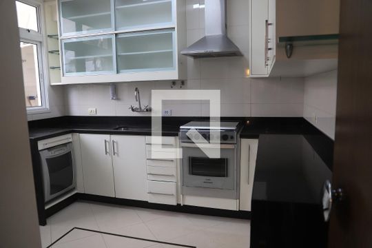 Cozinha de casa à venda com 3 quartos, 189m² em Mirandópolis, São Paulo