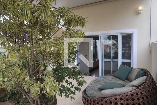 Varanda de casa à venda com 3 quartos, 189m² em Mirandópolis, São Paulo