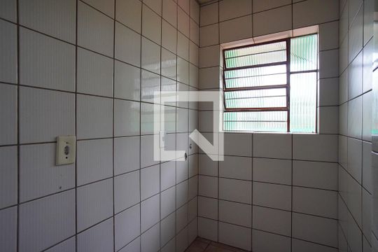 Cozinha - Despensa de casa para alugar com 5 quartos, 267m² em Jardim Sabará, Porto Alegre