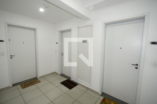 Hall de entrada de apartamento para alugar com 3 quartos, 53m² em Socorro, São Paulo