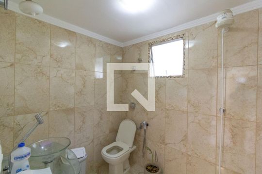 Banheiro de apartamento à venda com 2 quartos, 72m² em Vila Carrão, São Paulo