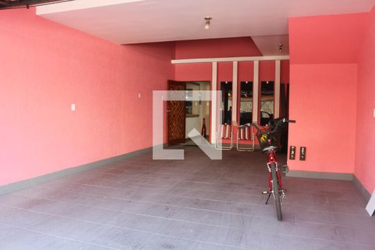 Garagem de casa à venda com 4 quartos, 270m² em Mauá, São Caetano do Sul