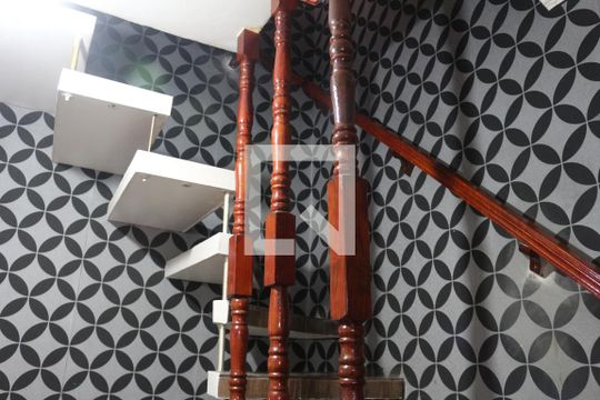 Escada de casa à venda com 4 quartos, 270m² em Mauá, São Caetano do Sul