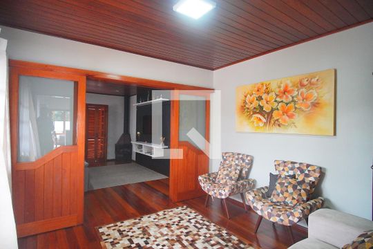 Sala 2 de casa à venda com 3 quartos, 630m² em Canudos, Novo Hamburgo