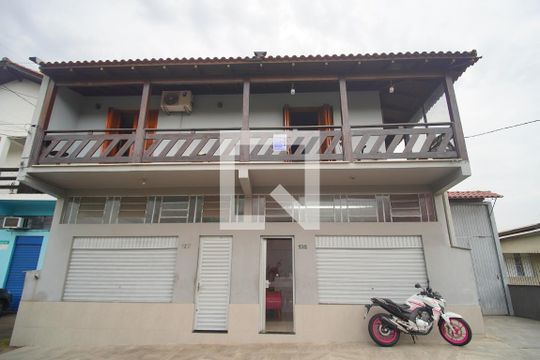 Fachada de casa à venda com 3 quartos, 630m² em Canudos, Novo Hamburgo