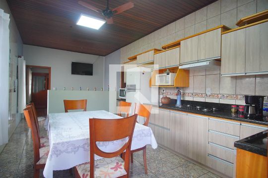Cozinha de casa à venda com 3 quartos, 630m² em Canudos, Novo Hamburgo