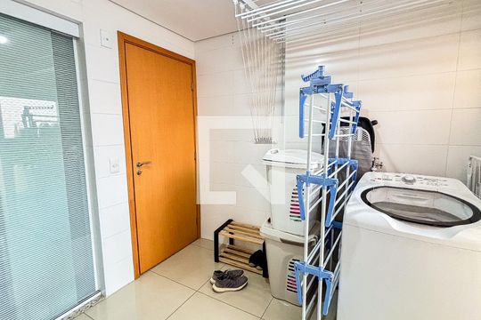 Área de Serviço de apartamento à venda com 4 quartos, 139m² em Jardim, Santo André
