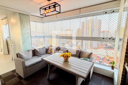 Varanda Gourmet de apartamento à venda com 4 quartos, 139m² em Jardim, Santo André