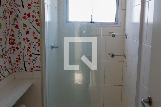Banheiro de apartamento à venda com 2 quartos, 45m² em Conceição, Osasco