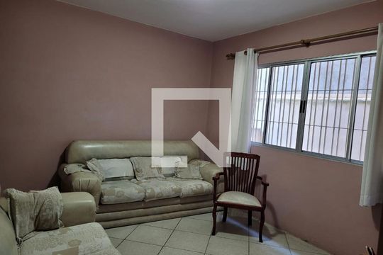 Sala de casa à venda com 4 quartos, 300m² em Vila Continental, São Paulo