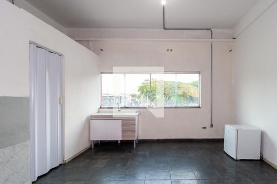 Cozinha de kitnet/studio para alugar com 1 quarto, 20m² em Brás, São Paulo