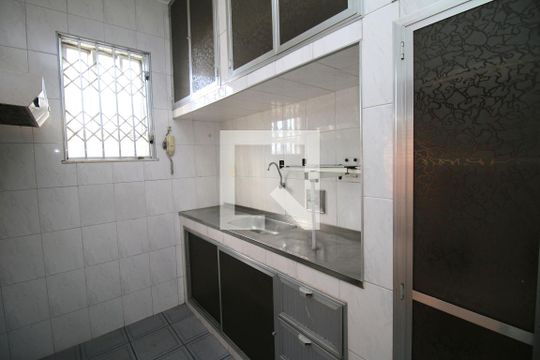 Cozinha de apartamento à venda com 2 quartos, 47m² em Bonsucesso, Rio de Janeiro