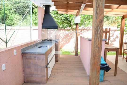 Área comum - Churrasqueira de apartamento para alugar com 2 quartos, 61m² em Bairro Nakamura Park, Cotia