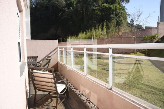 Quintal de apartamento para alugar com 2 quartos, 61m² em Bairro Nakamura Park, Cotia