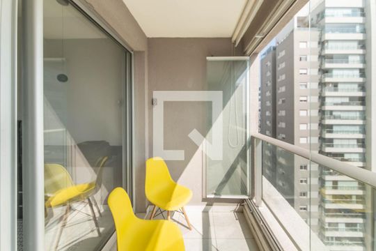 Varanda de apartamento para alugar com 1 quarto, 34m² em Itaim Bibi, São Paulo