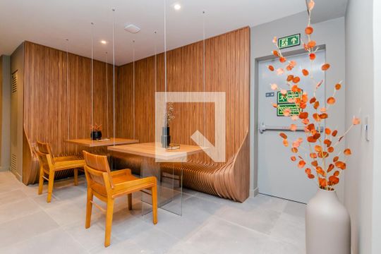 Hall de entrada de kitnet/studio à venda com 1 quarto, 31m² em Centro Histórico, Porto Alegre