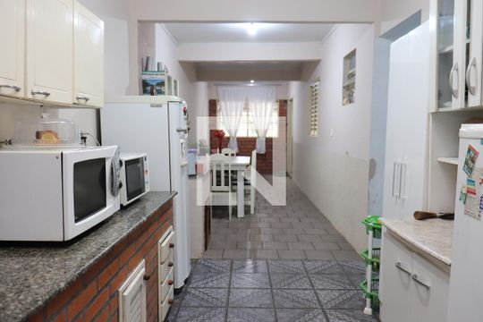 Cozinha de casa à venda com 2 quartos, 130m² em Jardim América, São Leopoldo