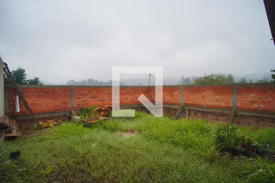 Quintal de casa à venda com 2 quartos, 220m² em Roselândia, Novo Hamburgo