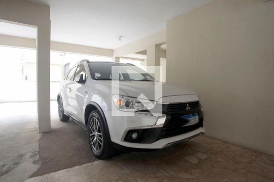 Box Garagem de apartamento à venda com 3 quartos, 91m² em Petrópolis, Porto Alegre