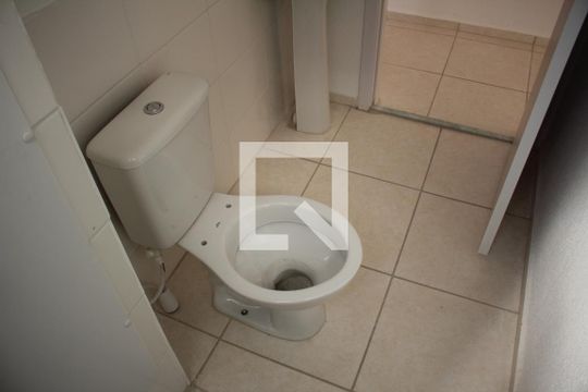 Banheiro de apartamento à venda com 2 quartos, 48m² em Jk, Contagem