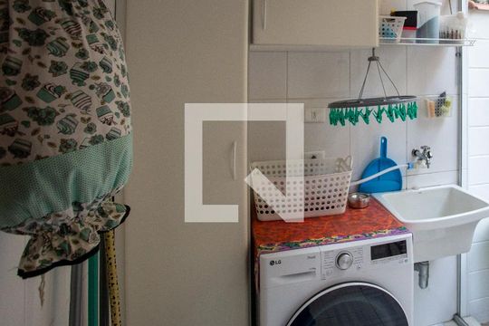 Área de Serviço de casa à venda com 3 quartos, 200m² em Centro, Diadema