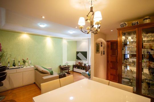 Sala de casa à venda com 3 quartos, 200m² em Centro, Diadema