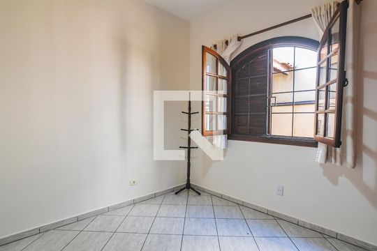 quarto 1 de casa à venda com 3 quartos, 220m² em Vila Floresta, Santo André