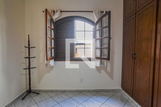 quarto 1 de casa à venda com 3 quartos, 220m² em Vila Floresta, Santo André