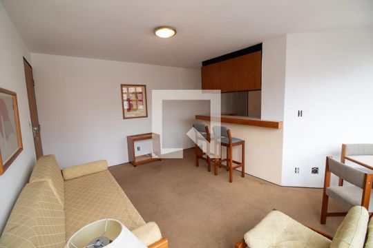 Sala de apartamento para alugar com 1 quarto, 50m² em Campo Belo, São Paulo