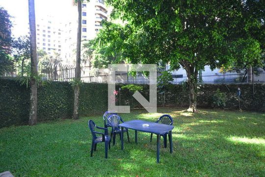 Jardim de apartamento à venda com 2 quartos, 67m² em Real Parque, São Paulo