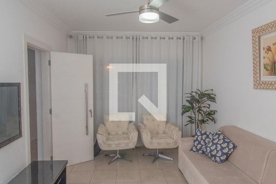 Casa à venda com 3 quartos, 150m² em Jardim Vila Formosa, São Paulo