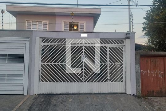 Fachada de casa à venda com 3 quartos, 150m² em Jardim Vila Formosa, São Paulo