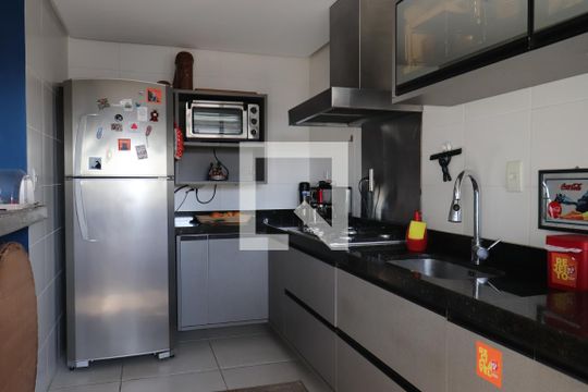 Cozinha de apartamento à venda com 2 quartos, 67m² em Centro, São Leopoldo