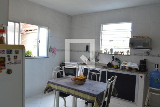 Cozinha de casa de condomínio à venda com 3 quartos, 100m² em Curicica, Rio de Janeiro