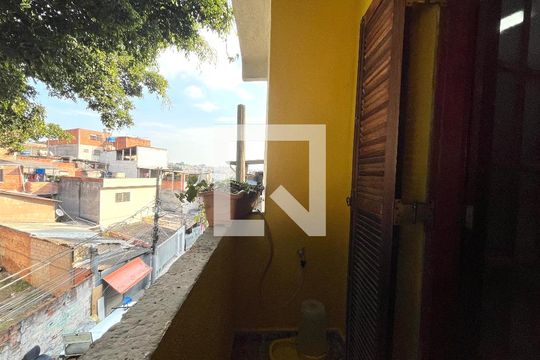 Varanda da Suíte 2 de casa à venda com 2 quartos, 120m² em Cidade Domitila, São Paulo