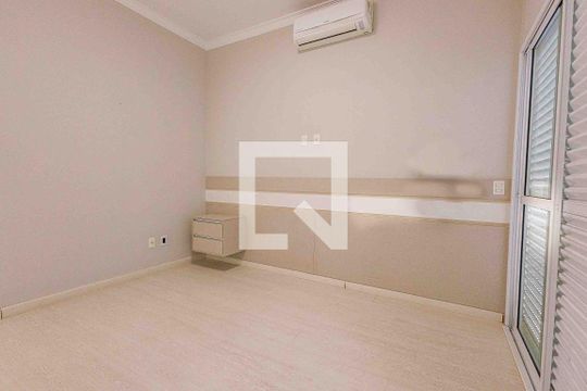 Quarto de casa de condomínio à venda com 4 quartos, 580m² em Jardim dos Lagos, Indaiatuba