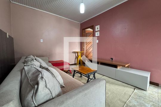 Sala de casa à venda com 2 quartos, 110m² em Padre Reus, São Leopoldo