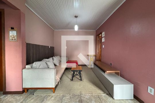 Sala de casa à venda com 2 quartos, 110m² em Padre Reus, São Leopoldo
