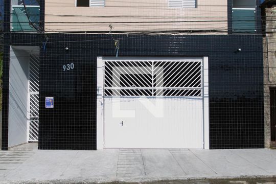 Fachada de apartamento para alugar com 1 quarto, 50m² em Cidade Líder, São Paulo