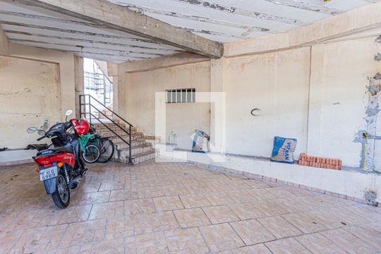Garagem de casa para alugar com 2 quartos, 75m² em Chácara Inglesa, São Paulo