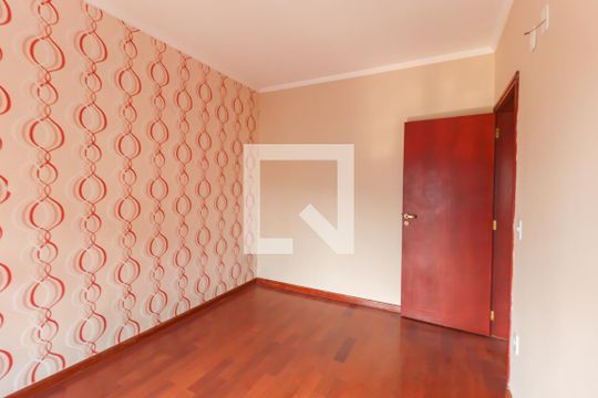 Quarto de casa à venda com 4 quartos, 260m² em Vila Galvão, Jundiaí