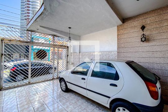 Garagem de casa para alugar com 3 quartos, 130m² em Jardim Anália Franco, São Paulo
