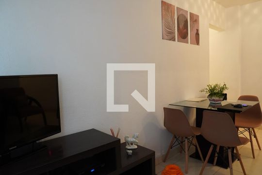 Sala de apartamento à venda com 2 quartos, 57m² em Sumaré, São Paulo