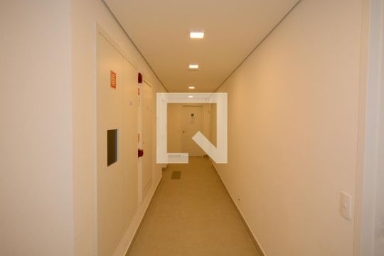 Hall de entrada de apartamento à venda com 2 quartos, 35m² em Socorro, São Paulo