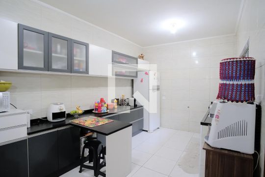 Cozinha de casa à venda com 3 quartos, 260m² em Vila Carlos de Campos, São Paulo