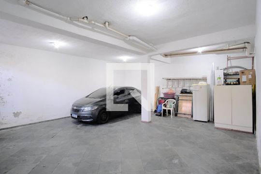 Garagem de casa à venda com 3 quartos, 260m² em Vila Carlos de Campos, São Paulo