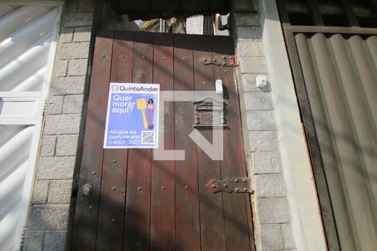 Placa de casa à venda com 2 quartos, 100m² em Braz de Pina, Rio de Janeiro
