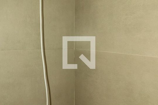 Banheiro de apartamento para alugar com 1 quarto, 41m² em Jardim Carvalho, Porto Alegre